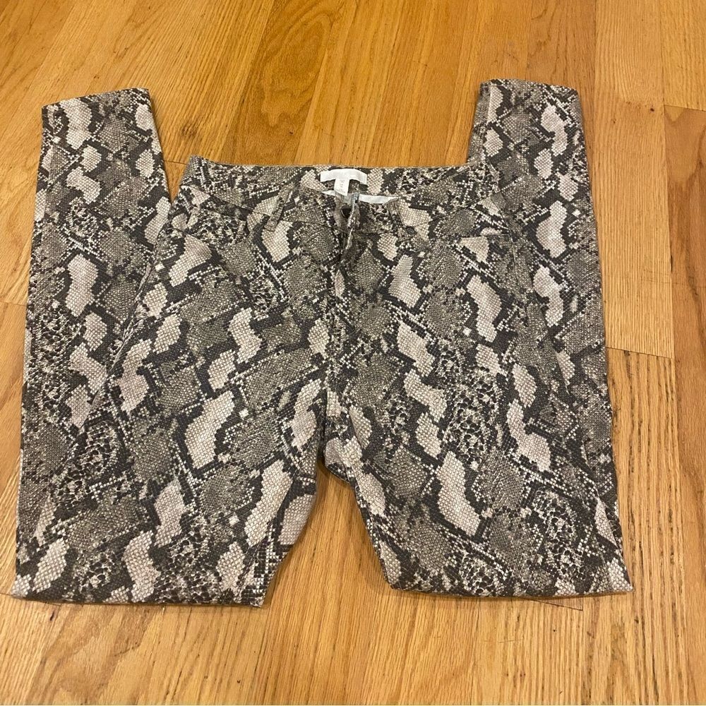 H&M size 6 snake skin print skinny jeans jeggings